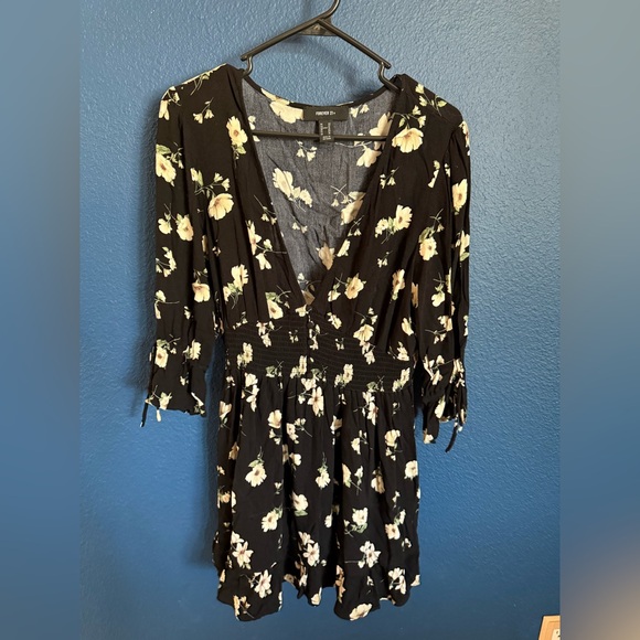 Forever 21 Dresses & Skirts - Forever 21 Dress size 0X